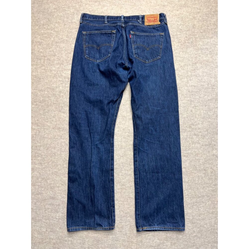 Levi's 501 Button Fly Medium Wash Straight Leg Men's Denim Jeans 38 X 34 - Picture 3 of 10